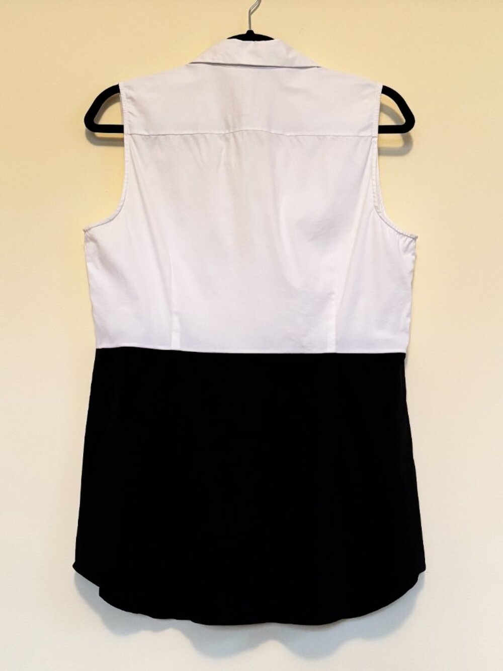Theory Black and White Sleeveless Button Front Shirt Size Large EXCELLENT COND. - Picture 3 of 7